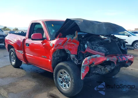 1999 Chevrolet Silverado 1500 из США, поврежденный, VIN 1GCEC14V4XZ197687